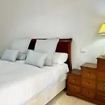 Stunning Apartment With Sea Views - Eaw Homes