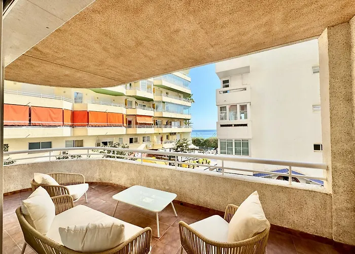 Stunning Apartment With Sea Views - Eaw Homes